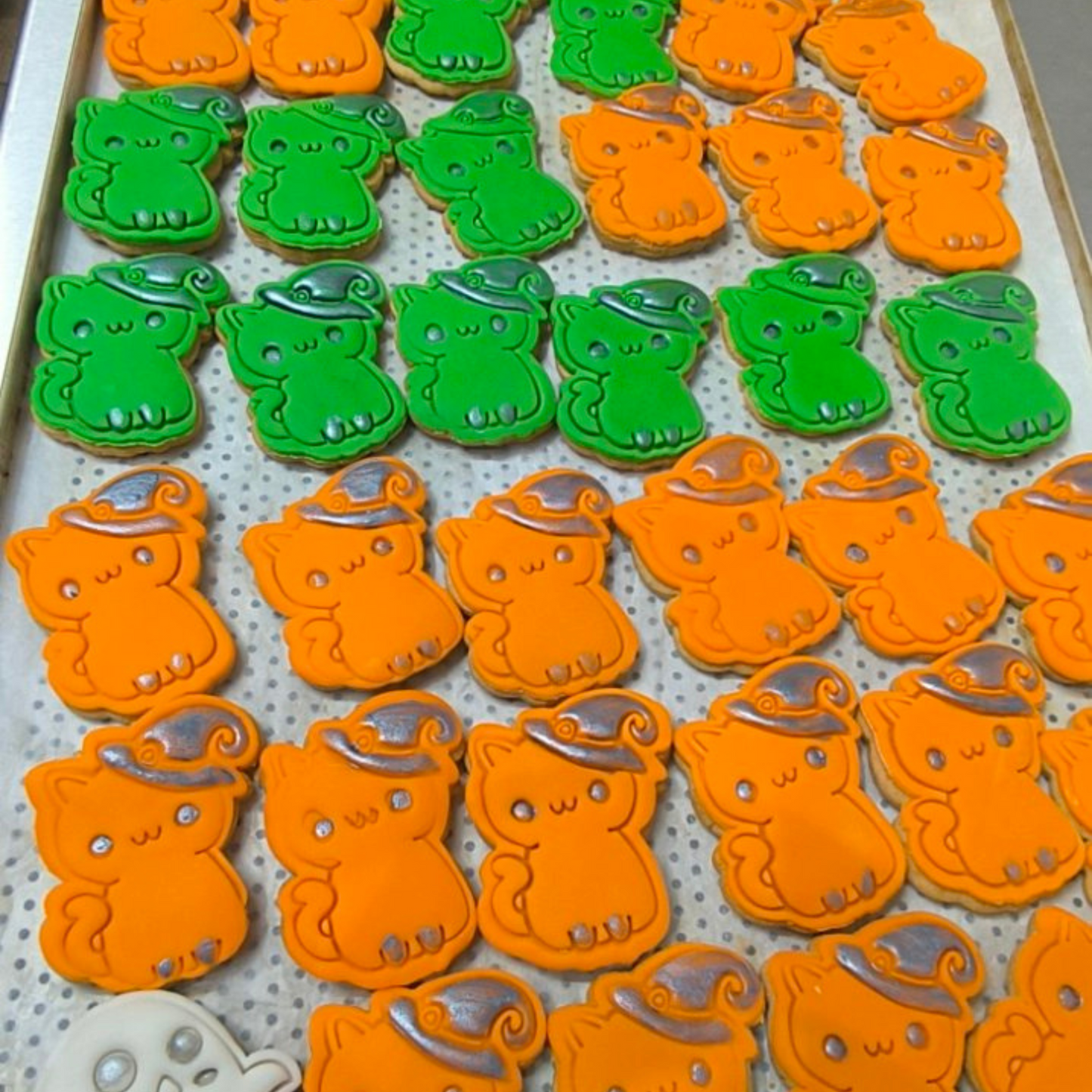 Меденка с фондан